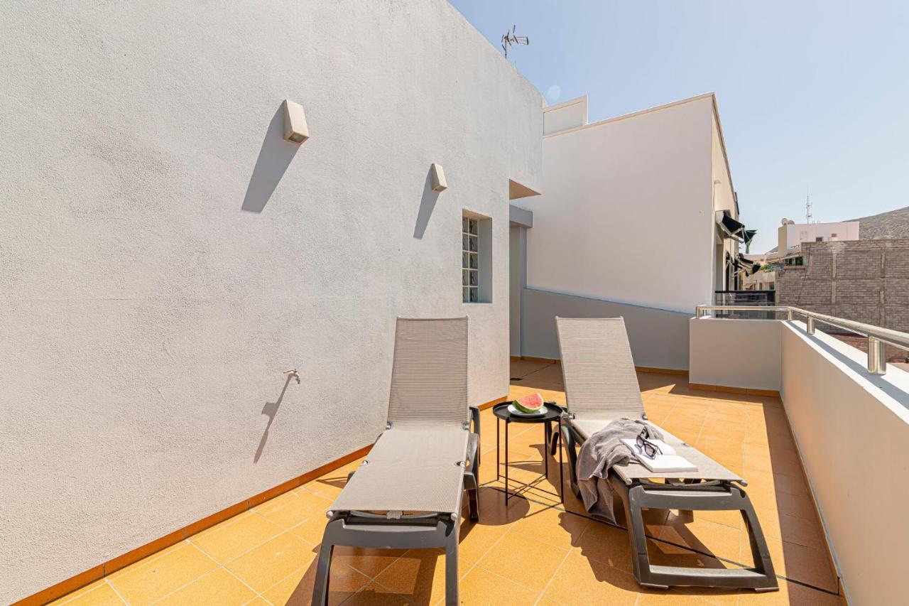 Luxury Holidays Suites, Playa De Los Cristianos Лос Кристианос Экстерьер фото