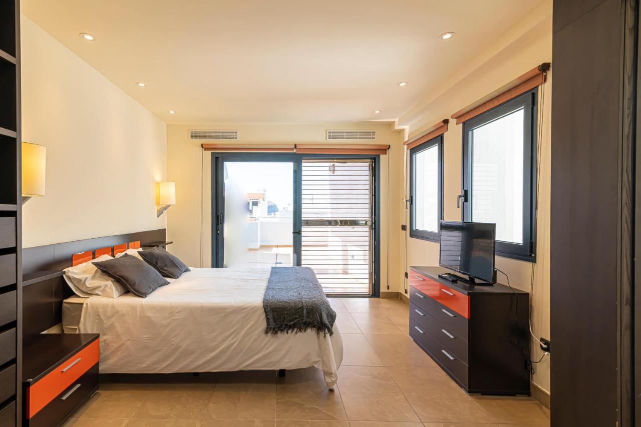 Luxury Holidays Suites, Playa De Los Cristianos Лос Кристианос Экстерьер фото