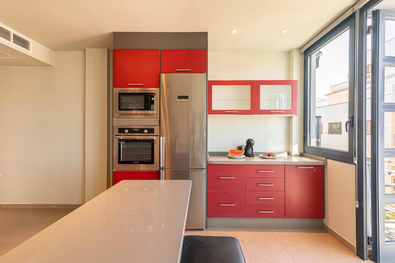 Luxury Holidays Suites, Playa De Los Cristianos Лос Кристианос Экстерьер фото