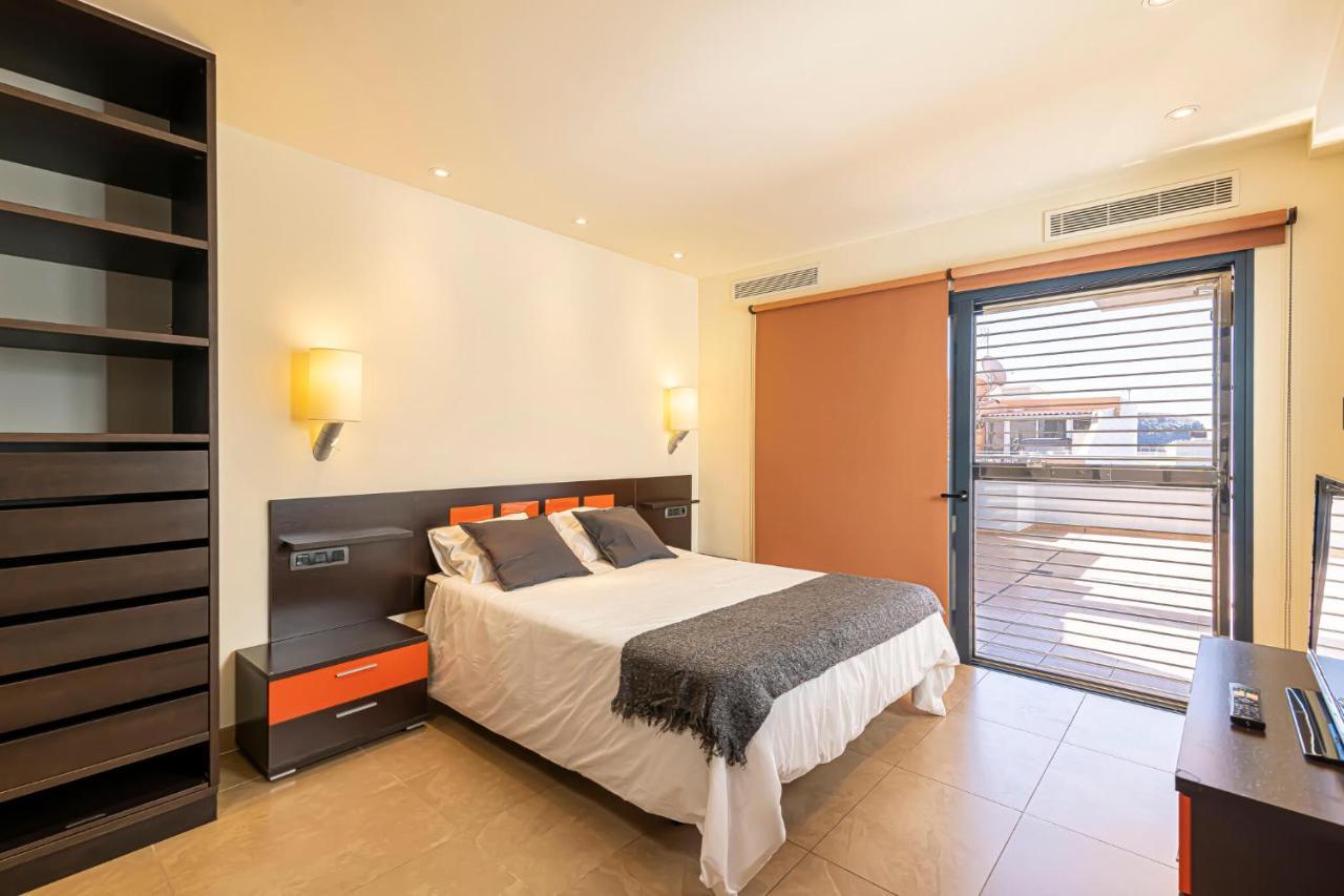 Luxury Holidays Suites, Playa De Los Cristianos Лос Кристианос Экстерьер фото