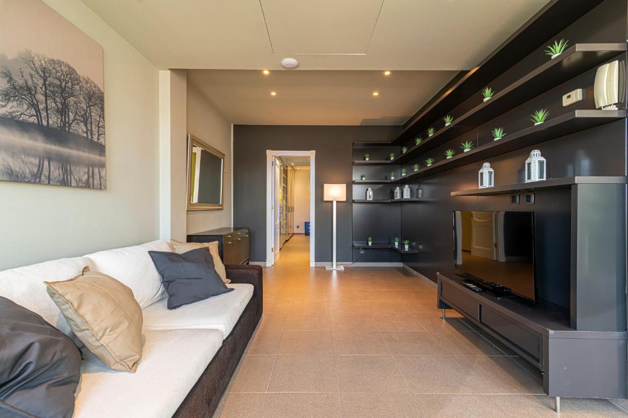Luxury Holidays Suites, Playa De Los Cristianos Лос Кристианос Экстерьер фото