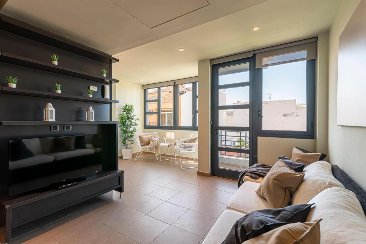 Luxury Holidays Suites, Playa De Los Cristianos Лос Кристианос Экстерьер фото