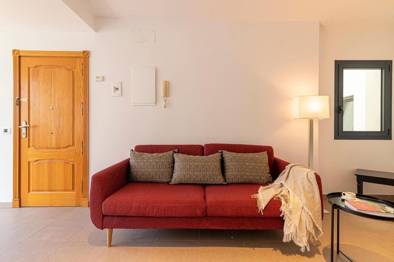 Luxury Holidays Suites, Playa De Los Cristianos Лос Кристианос Экстерьер фото